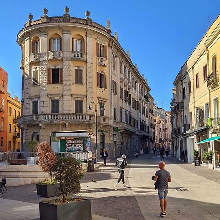 Pley Cagliari Boutique Rooms Екстериор снимка