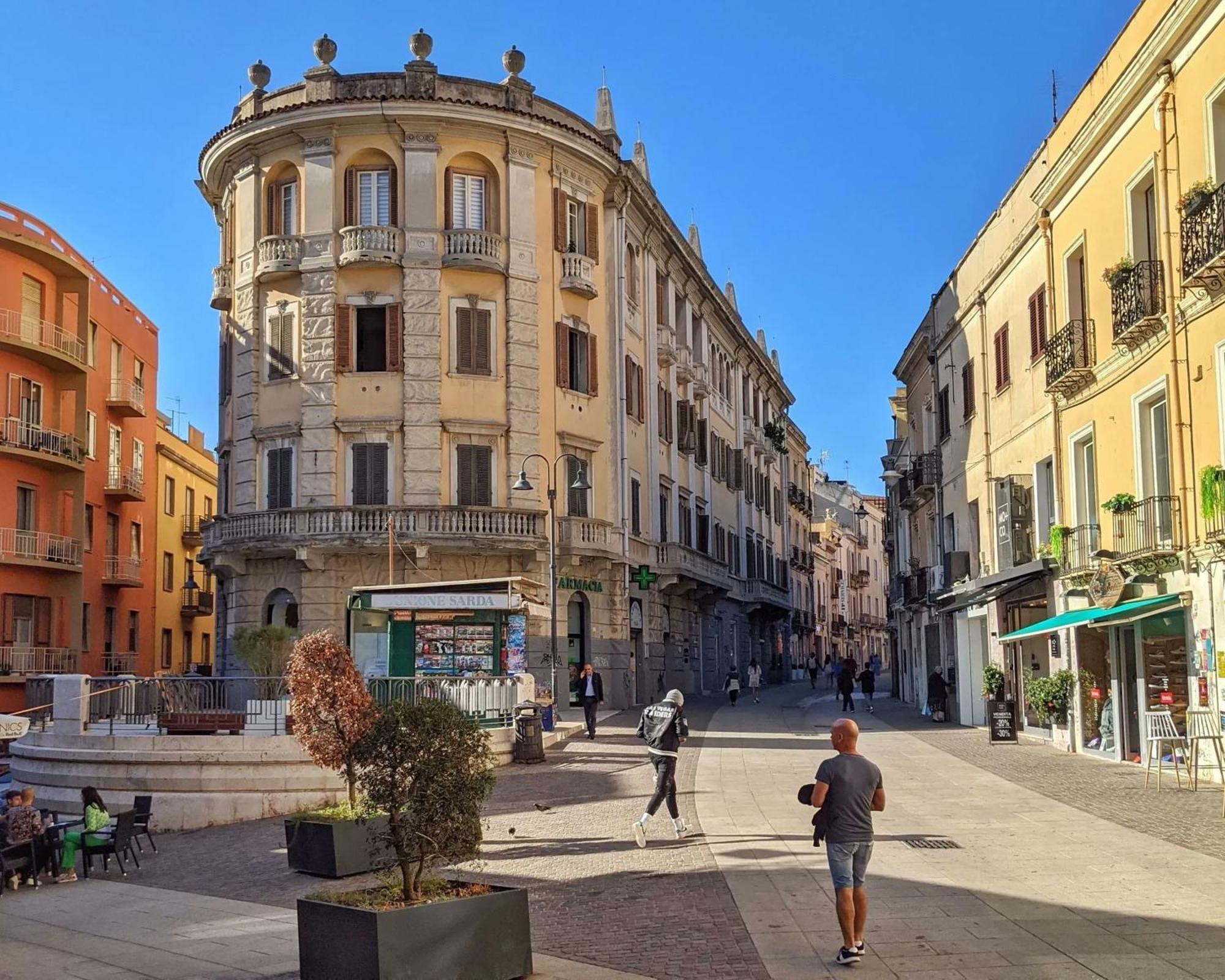 Pley Cagliari Boutique Rooms Екстериор снимка